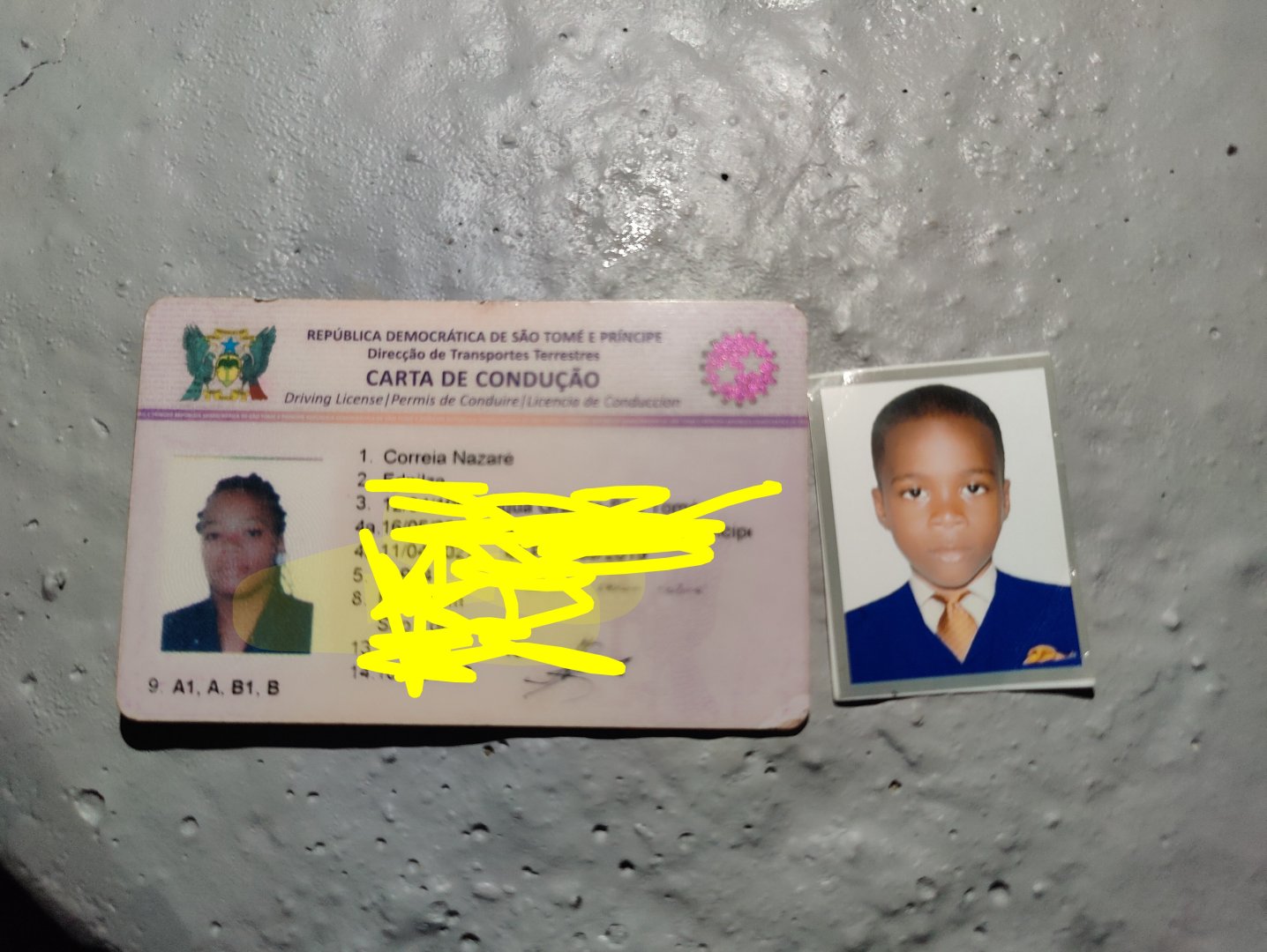 Perdidos E Achados: Encontrou-se Carta de Condução